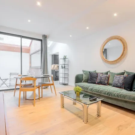 Fully Equipped Duplex With Exterior And Parking ! Lejlighed