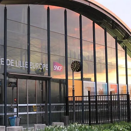 Fully Equipped Duplex With Exterior And Parking ! Lejlighed Lille